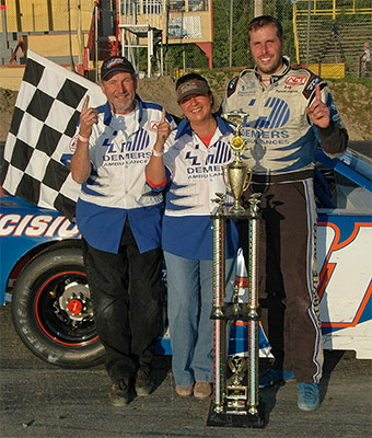 400-DSC_2488.jpg (69054 bytes)