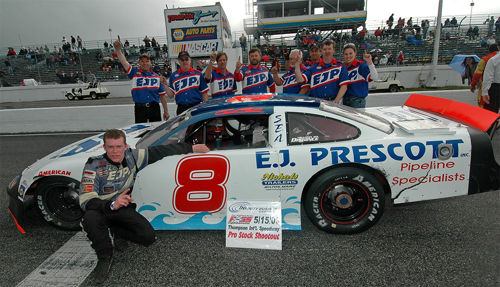 1000-DSC_9814.jpg (249472 bytes)