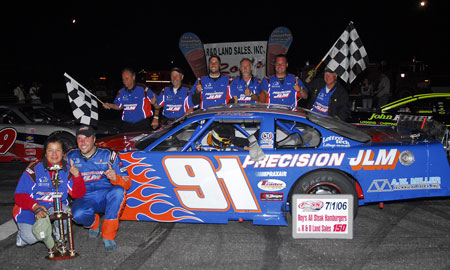 450W_2000828.jpg (46201 bytes)