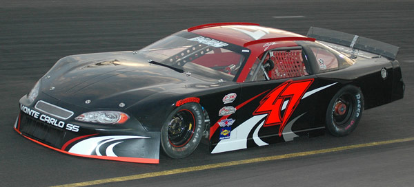 600-DSC_4518.jpg (45127 bytes)