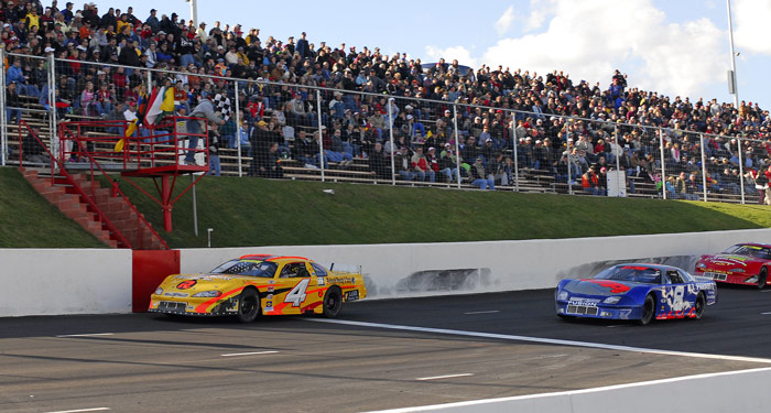 700_2005765.jpg (97745 bytes)