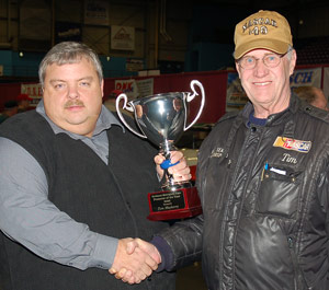 300-tommy-DSC_1509.jpg (25755 bytes)