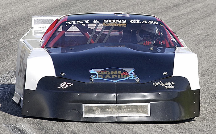 700-DSC_6945.jpg (92842 bytes)