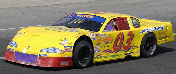 03-700-DSC_4321.jpg (58359 bytes)