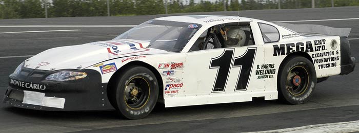 11p-700-DSC_8914.jpg (35865 bytes)