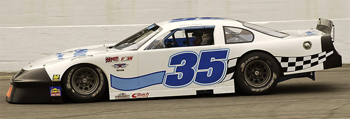 35-702-DSC_4459.jpg (48064 bytes)