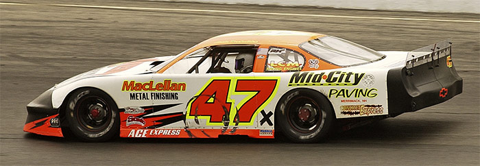 47x-700-DSC_4317.jpg (61648 bytes)