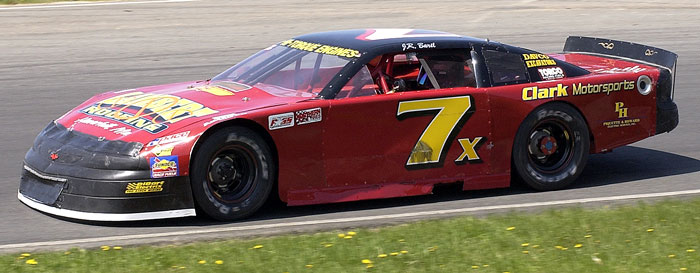 700-DSC_1748.jpg (59433 bytes)