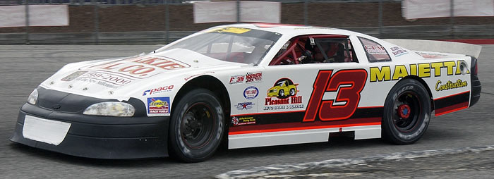 700-DSC_5003.jpg (47938 bytes)