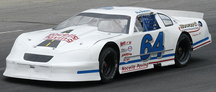 700-DSC_8924.jpg (46655 bytes)