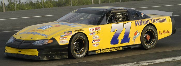 71-700-DSC_8936.jpg (37699 bytes)