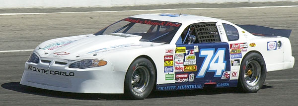 74-600-DSC_3215.jpg (36210 bytes)