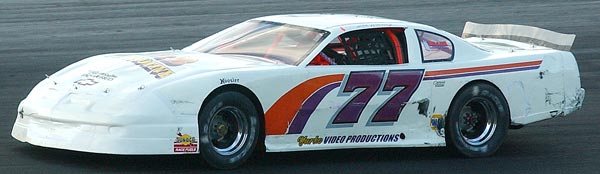 77h-600-DSC_7207.jpg (27560 bytes)