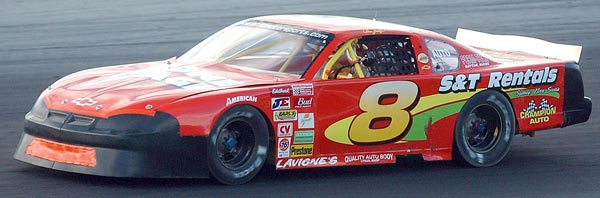 8t-600-DSC_7196.jpg (33188 bytes)